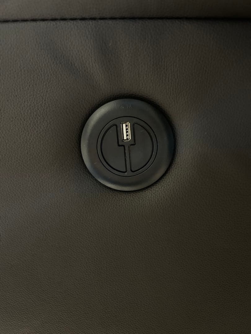 ニトリ　2人掛け　電動リクライニングソファ　Nビリーバ2革DBR ダークブラウン