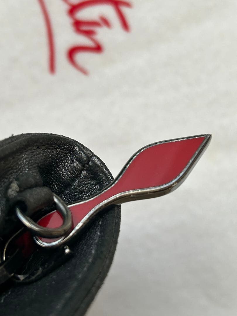 Christian Louboutin クラッチ　男女可　ショルダー斜めがけ