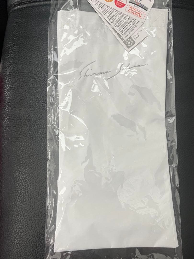 シロノサクラ。折りたたみ日傘 ホワイト