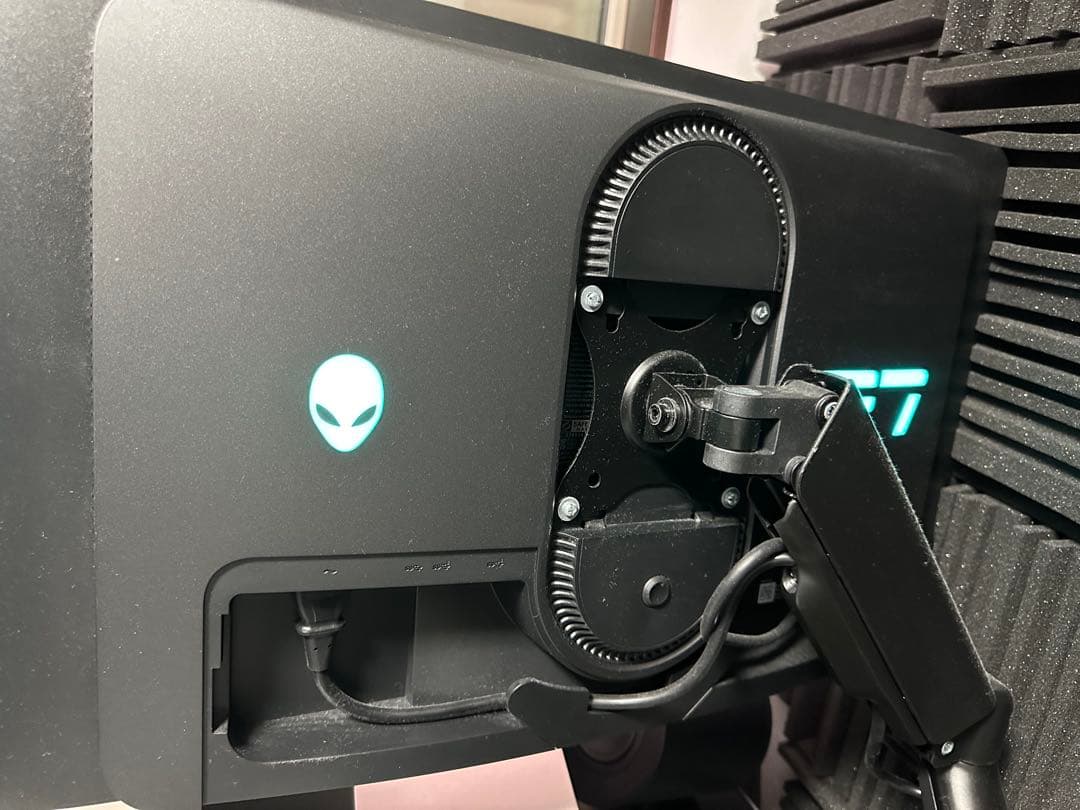 エイリアンウェア有機EL 360hz WQHDモニターAW2725DF