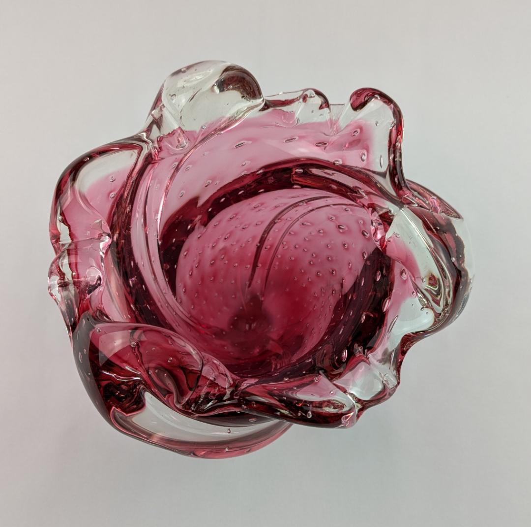 岩田藤七　紅牡丹　吹きガラス