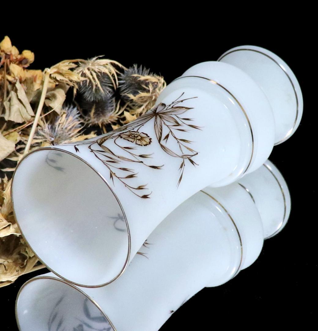 オールド・バカラ 1860年頃 純白艶消しオパーリンクリスタル製 金彩 大型花瓶