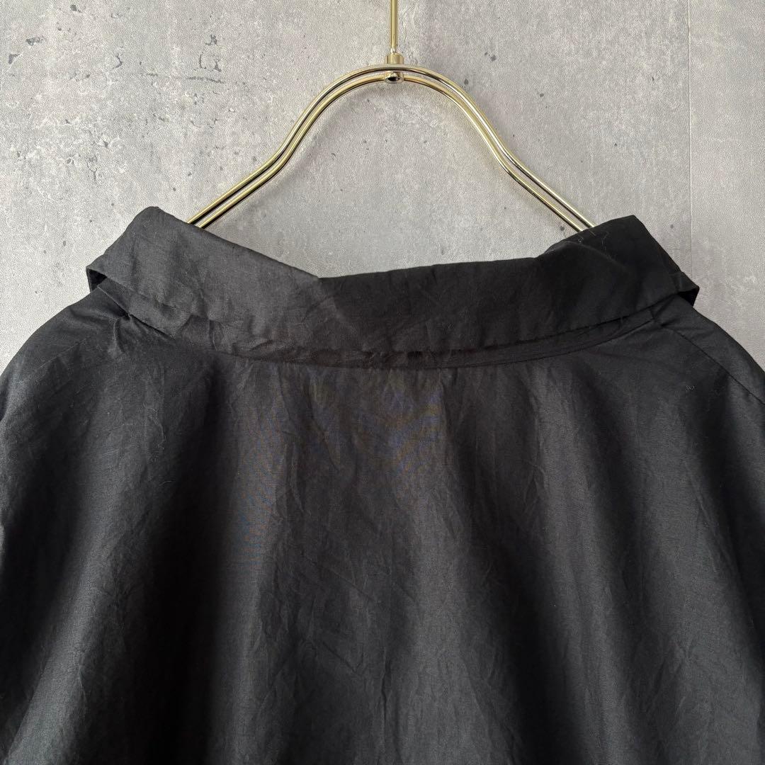 慈雨 ジウ 刺繍デザインカラーブラウス 変形ヘムライン 黒 40 センソユニコ