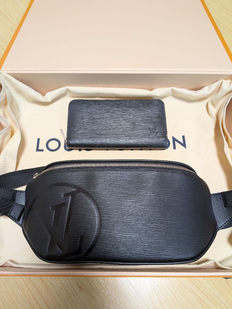 K*G様 ルイヴィトン M53300 エピライン サークル バムバッグ ブラック