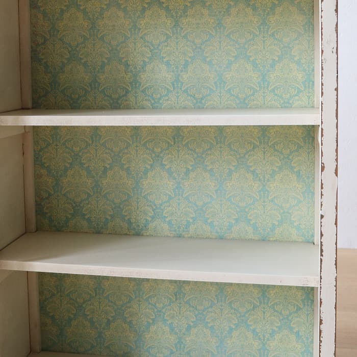 シャビーシック ホワイト ガラスケース 古家具 壁掛け 飾り棚