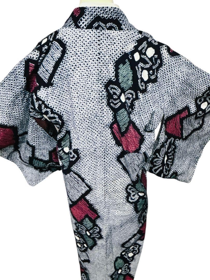 A28 有松鳴海絞り 高級浴衣 花模様　紺青