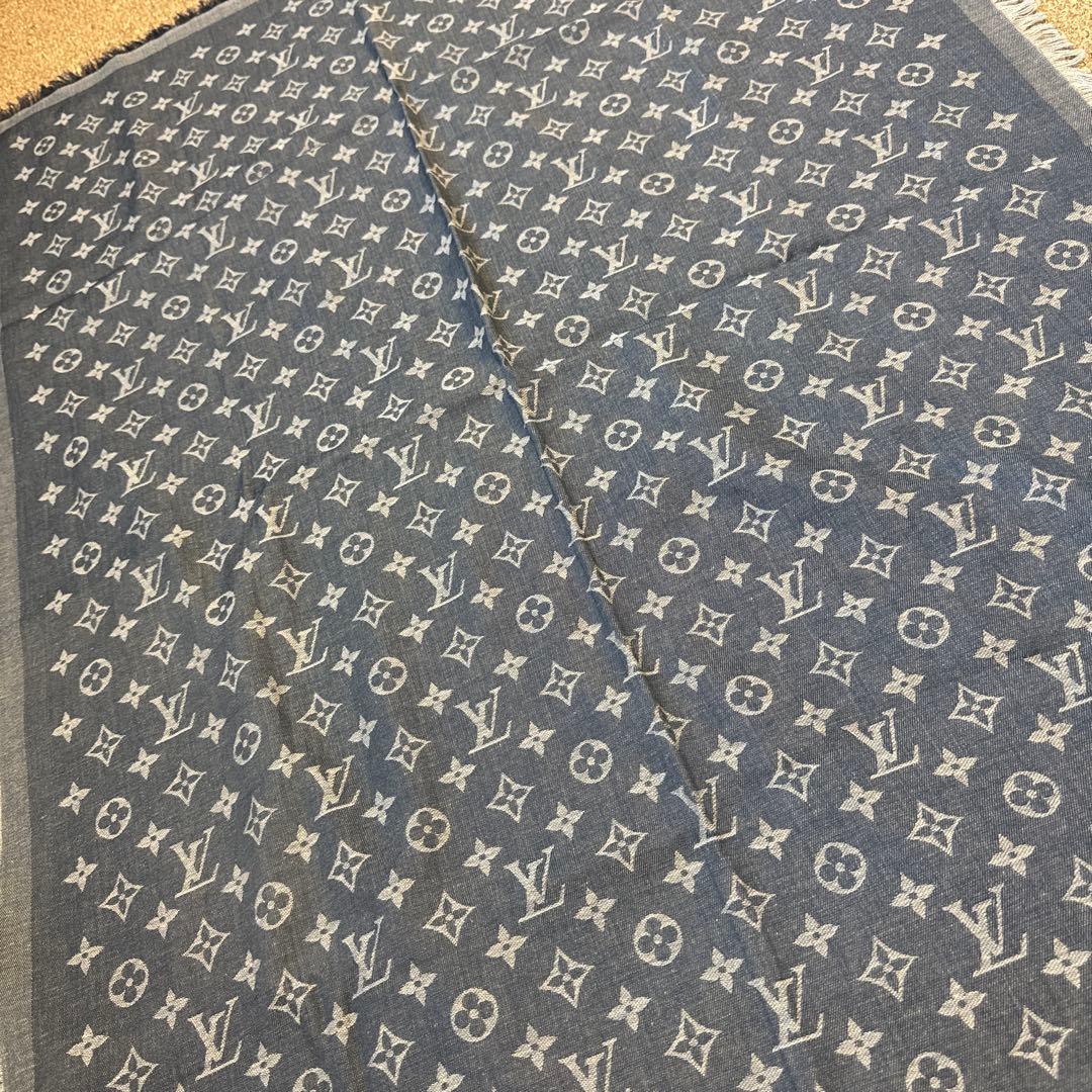 極美品LOUIS VUITTON】 モノグラムエッセンシャル ストール