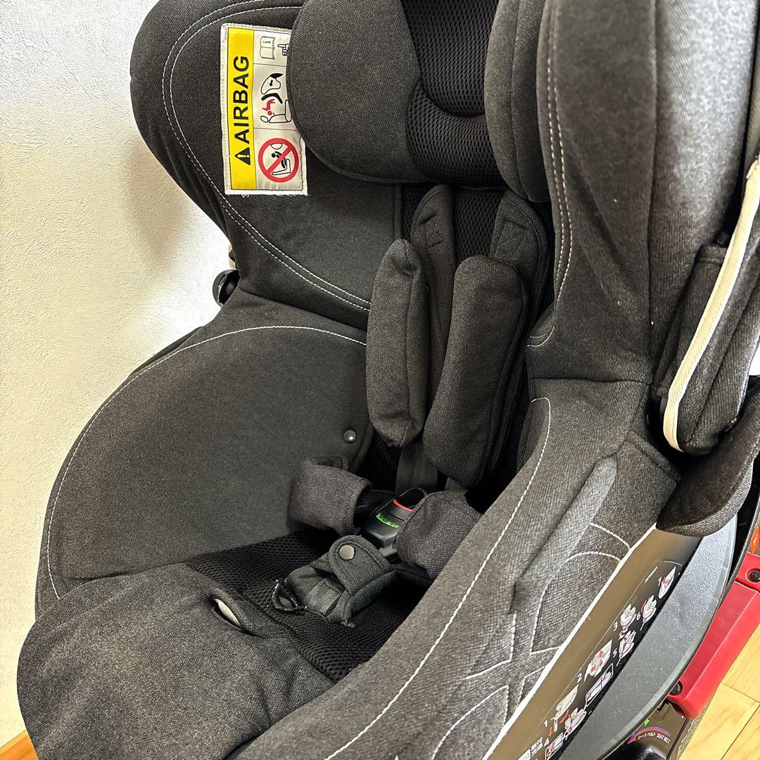 AILEBEBE クルット4s プレミアム ブラック　チャイルドシート