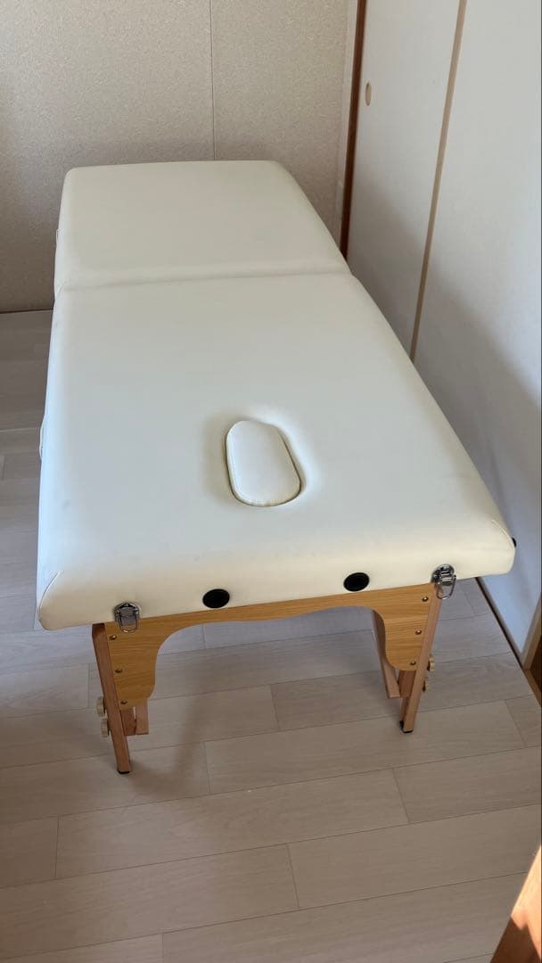 SEVEN BEAUTY 折りたたみ マッサージベッド