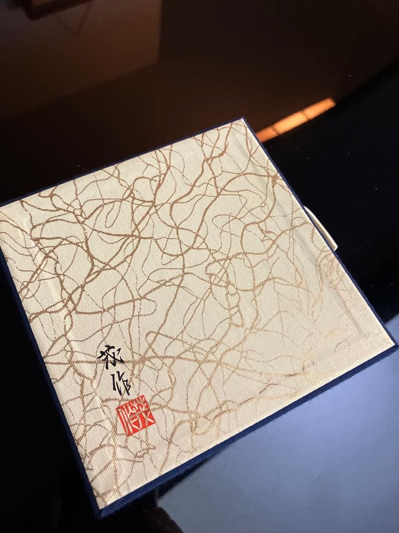 墨運堂　百選墨　No.48 『英雄独立』　定価　¥62700(税込)