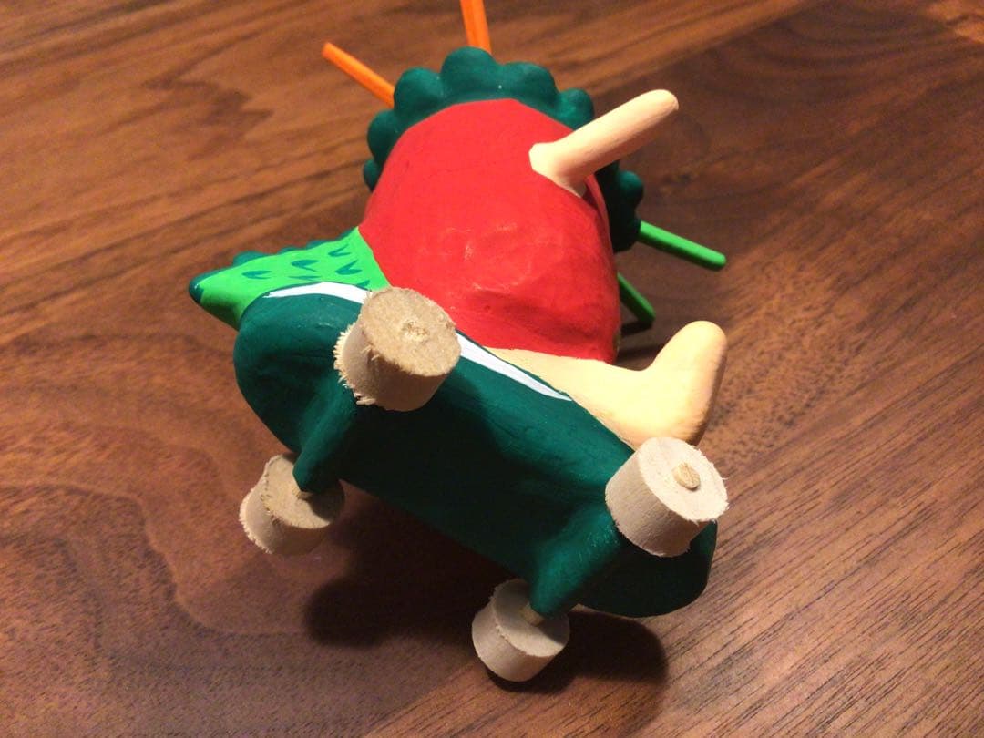 スケボーダルマ　干支　辰　タツ　寿印