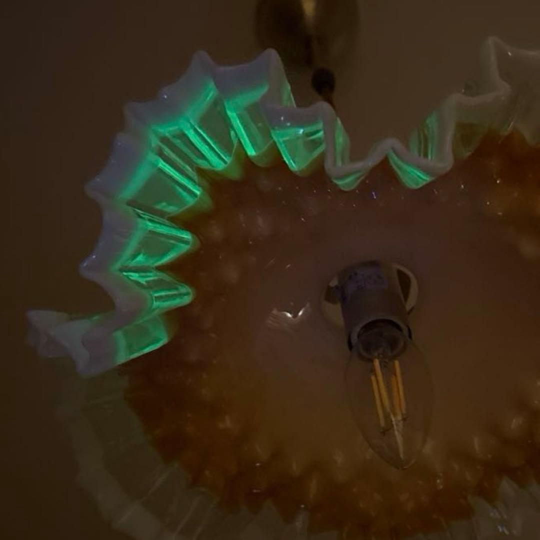 フランス アンティーク ガラスランプシェード　ヴァセリンガラス