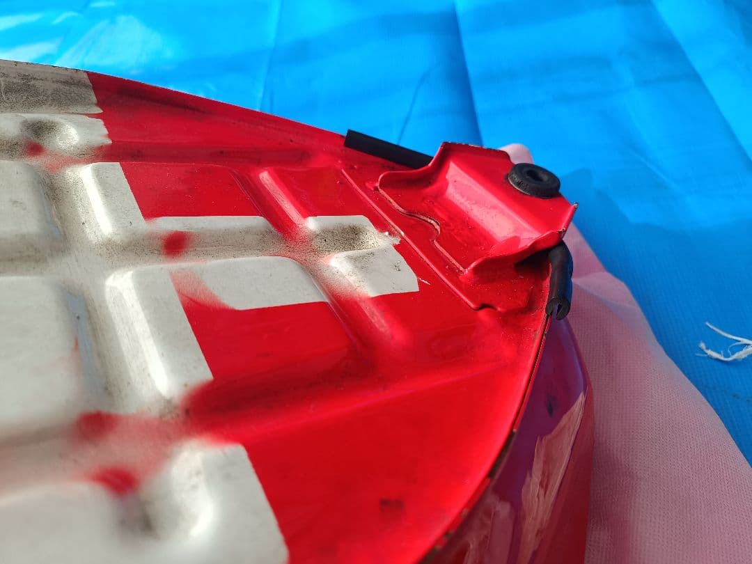 MC21 フューエルタンク　ガソリン ホンダ　 NSR250 赤白　内部はキレイ