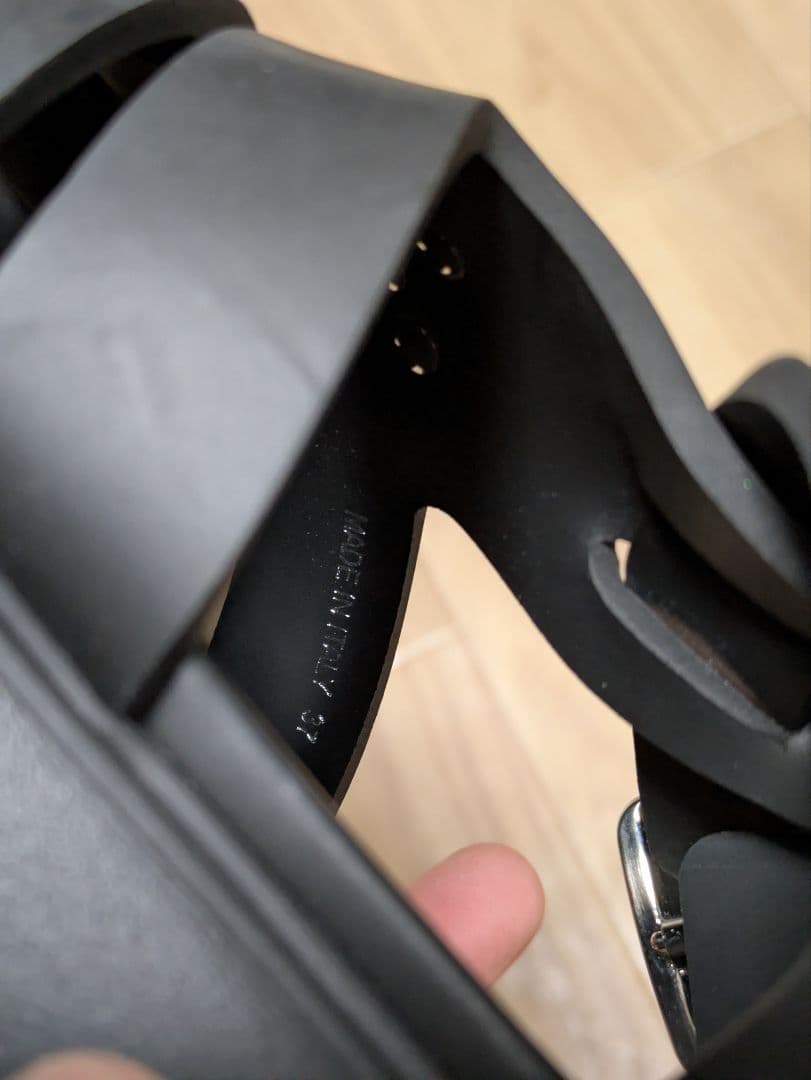 PRADA モノリス ラバーサンダル 37