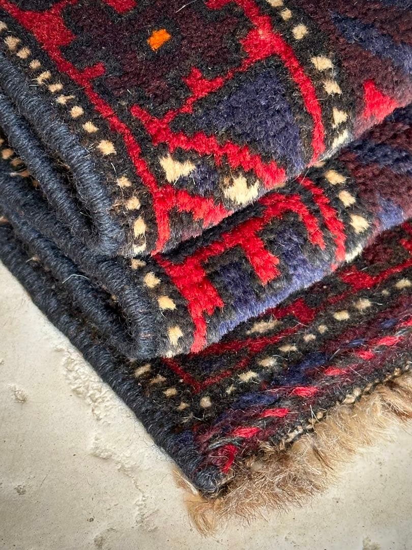 トライバルラグ　ヴィンテージラグ　バルーチ族　アフガンラグ　プリミティブアート