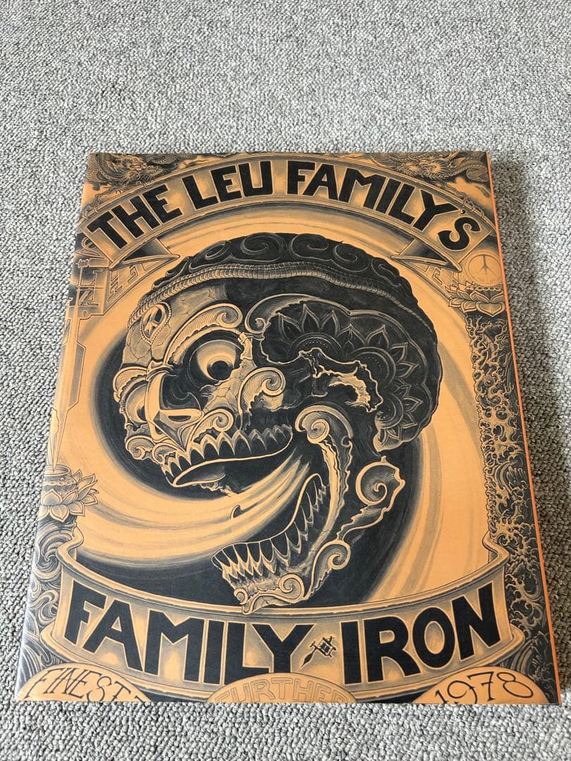 超レア本 The Leu Family's Family Iron