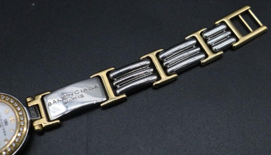 〇BALENCIAGA バレンシアガ レディース 腕時計 クォーツ 箱付き