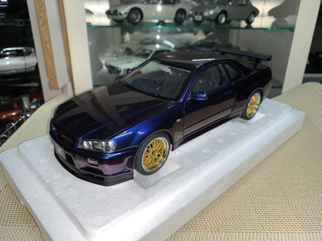 オートアート 1/18 スカイラインGT-R VスペックII