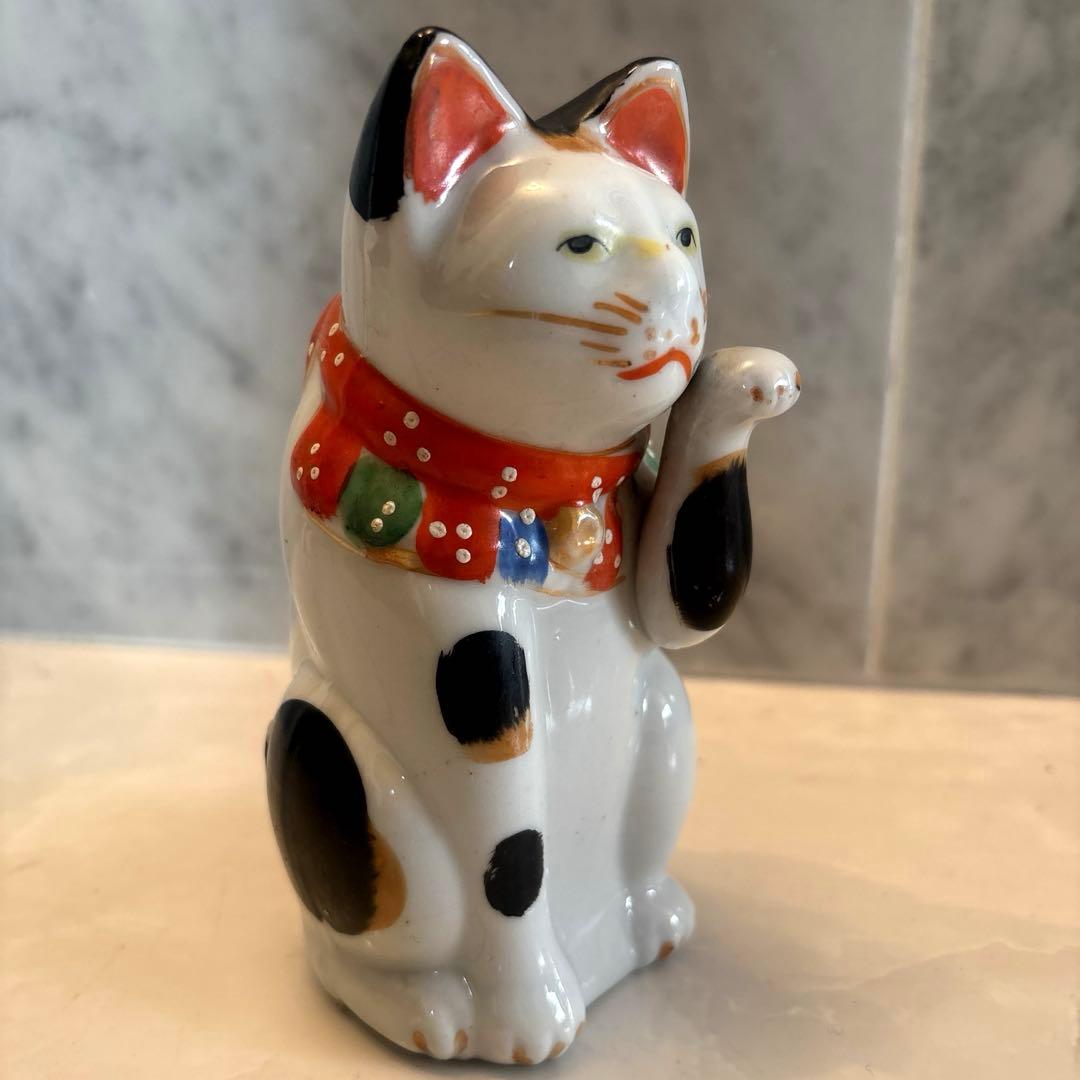 江戸時代後期　神秘的な瞳でとても雰囲気のあるお金や良き人を招く招き猫