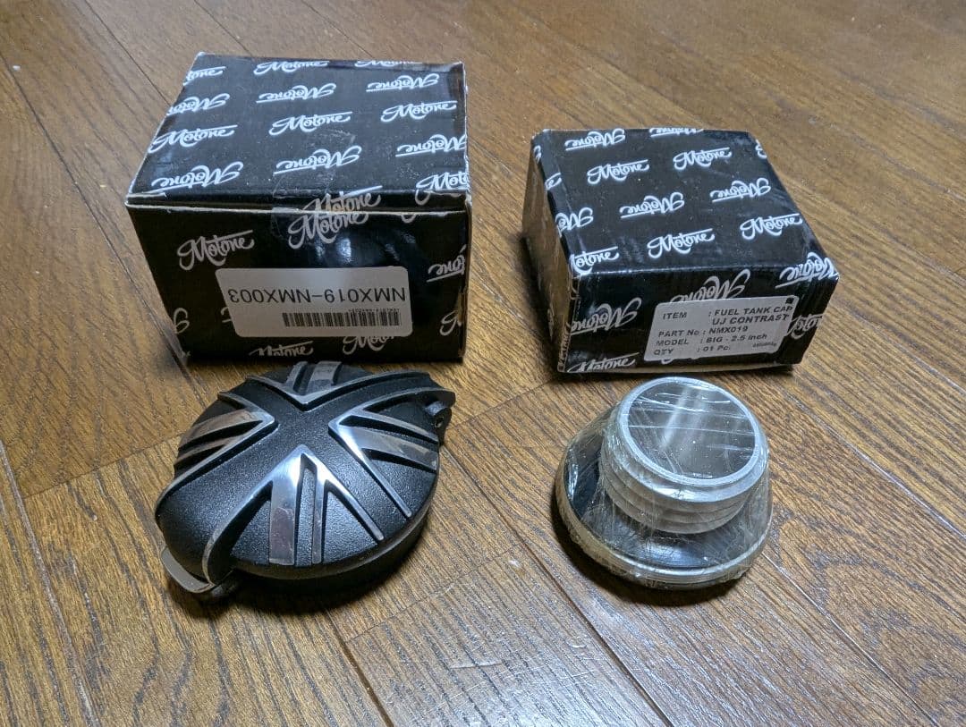 トライアンフ　タンクキャップ　ユニオンジャック