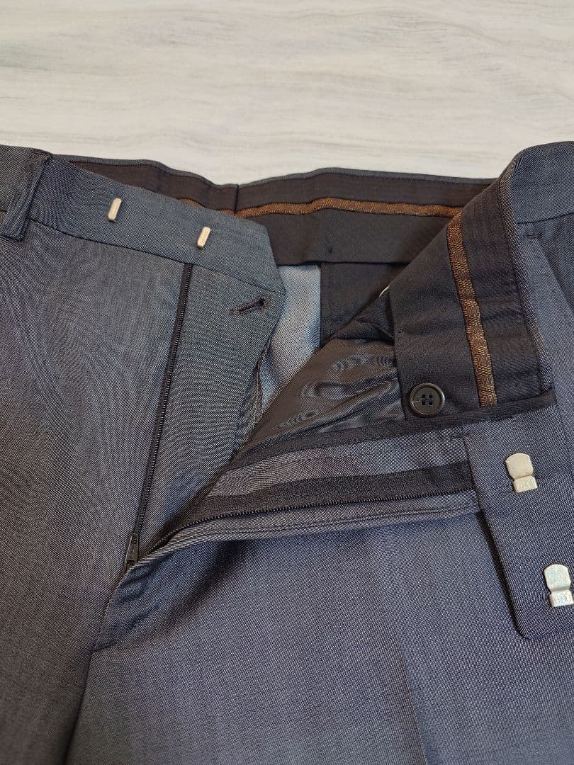 新品 LOUIS VUITTON 52 スーツ上下 ダークグレーシングル