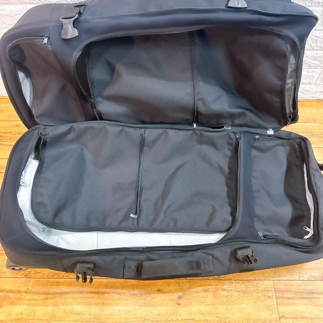 BURTON バートン　キャリーバッグ　大容量