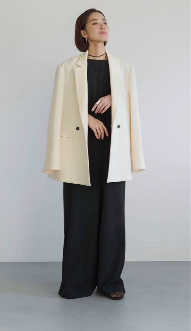 roughlow ジャケット ホワイト フリーサイズ 未使用