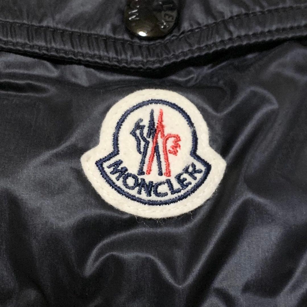【未使用に近い】モンクレール ライトダウン AGAY ロゴワッペン ブラック0