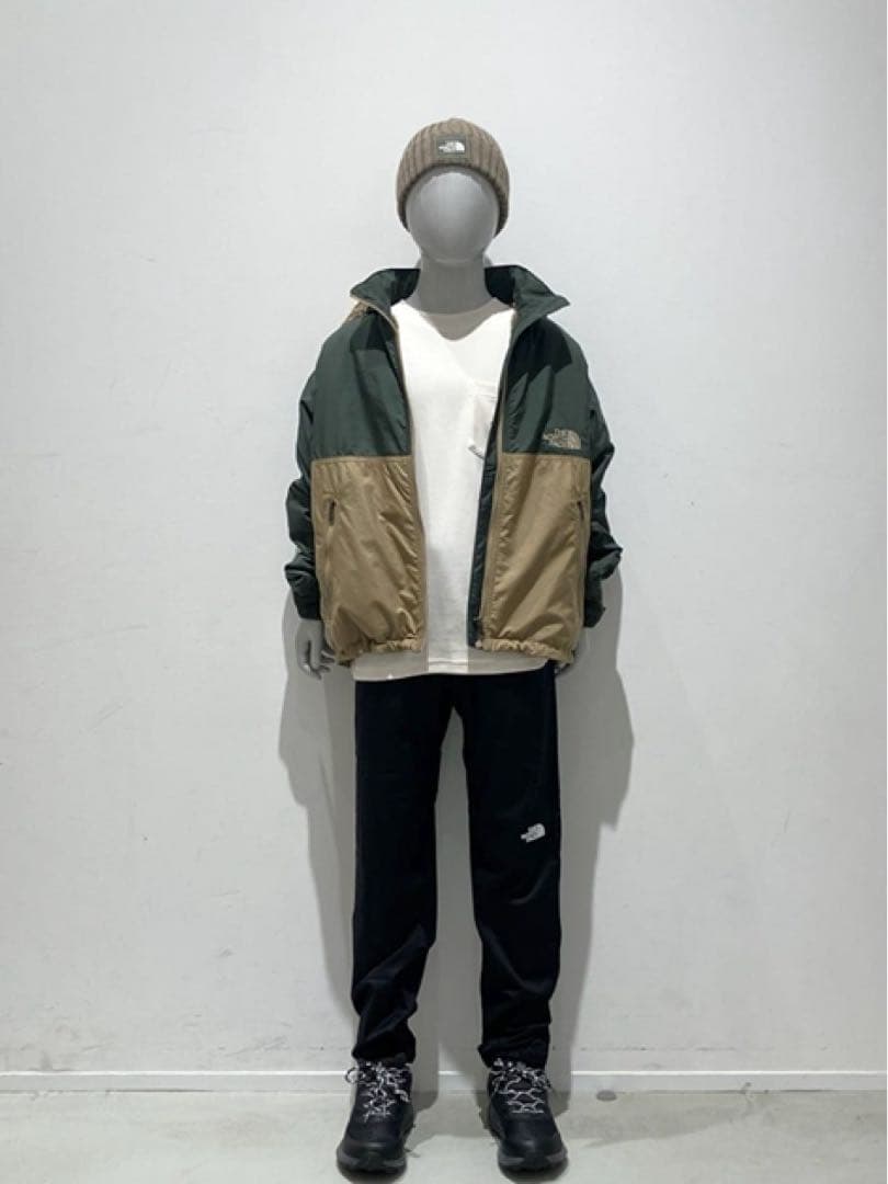 新品未使用タグ付ノースフェイスコンパクトノマドジャケット2025新作カーキ130