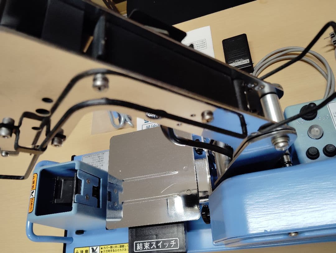 ニチバン　たばねら5000V　結束機の電動タイプオプションのリモートスイッチ付き