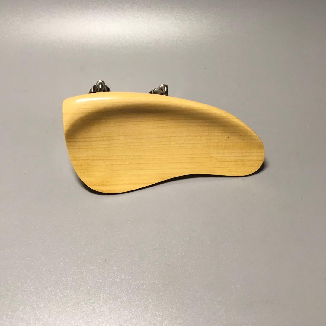 バーバー型　バイオリン顎当て　御蔵島本柘植　　ボックス