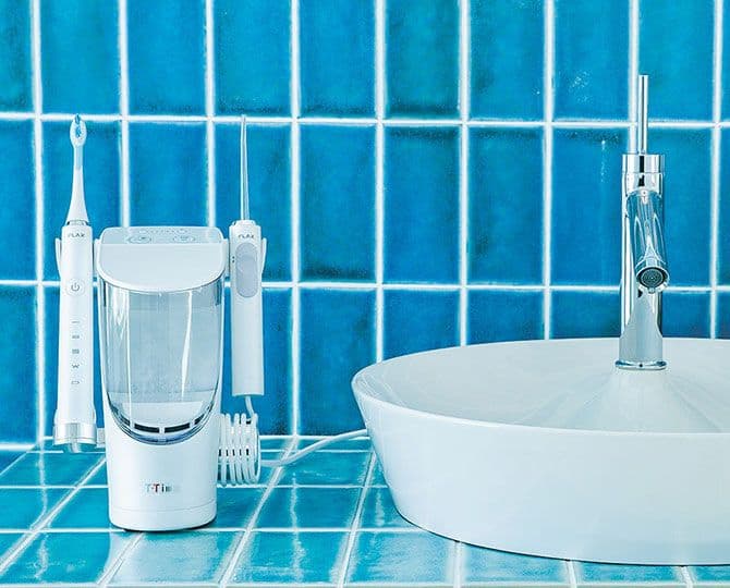 【未使用品】T-TIME 電動歯ブラシ付き ホワイト　UV歯ブラシ除菌器付き❢❢