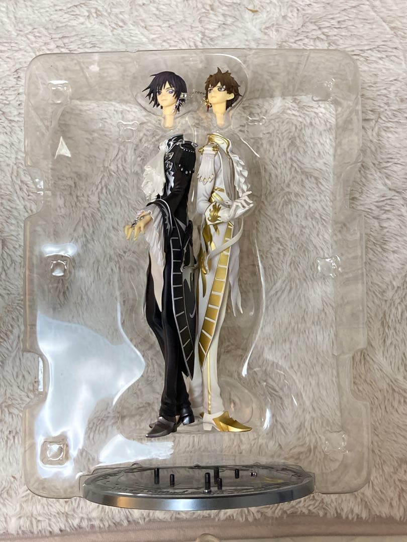 箱ありメガハウス　コードギアス　フィギュア ルルーシュ　スザク