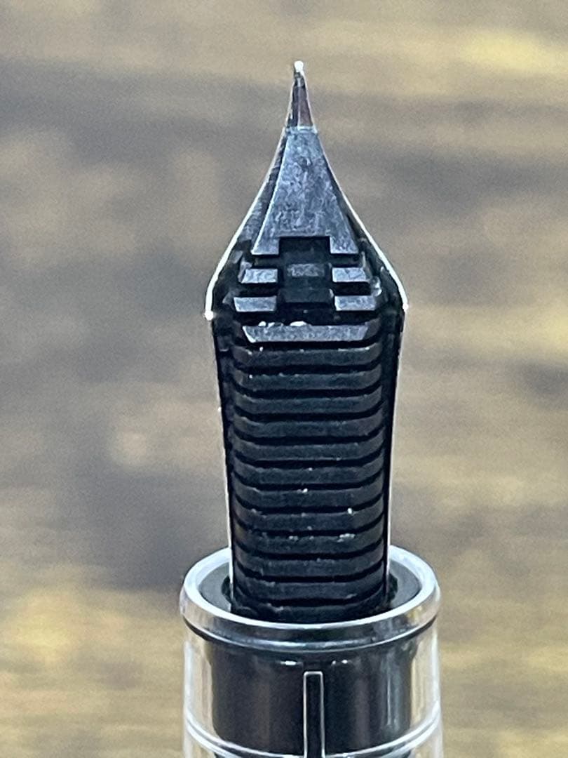 未使用　タグ付　透明軸　21金　字幅F　万年筆　銀　備品あり　デモンストレーター