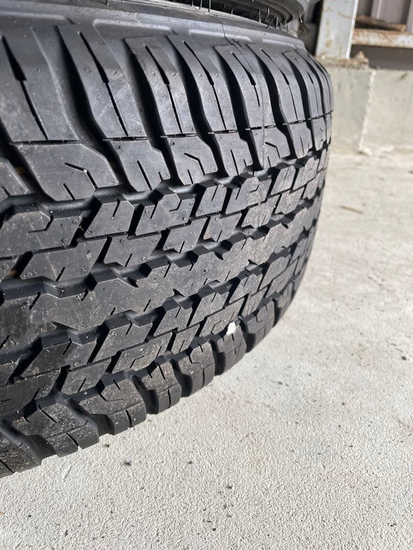 ハイラックス　純正ホイール