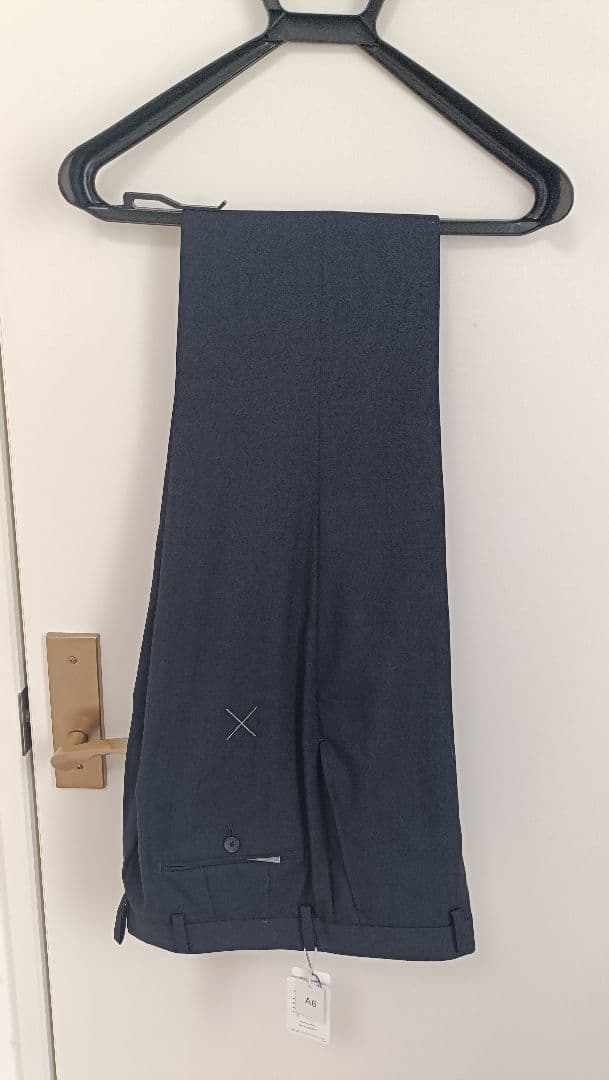 【新品・未使用】洋服の青山　PERSON'S ネイビースーツ無地　春夏用【A6】