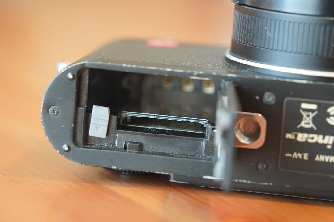 J*M様 Leica X1 ブラック