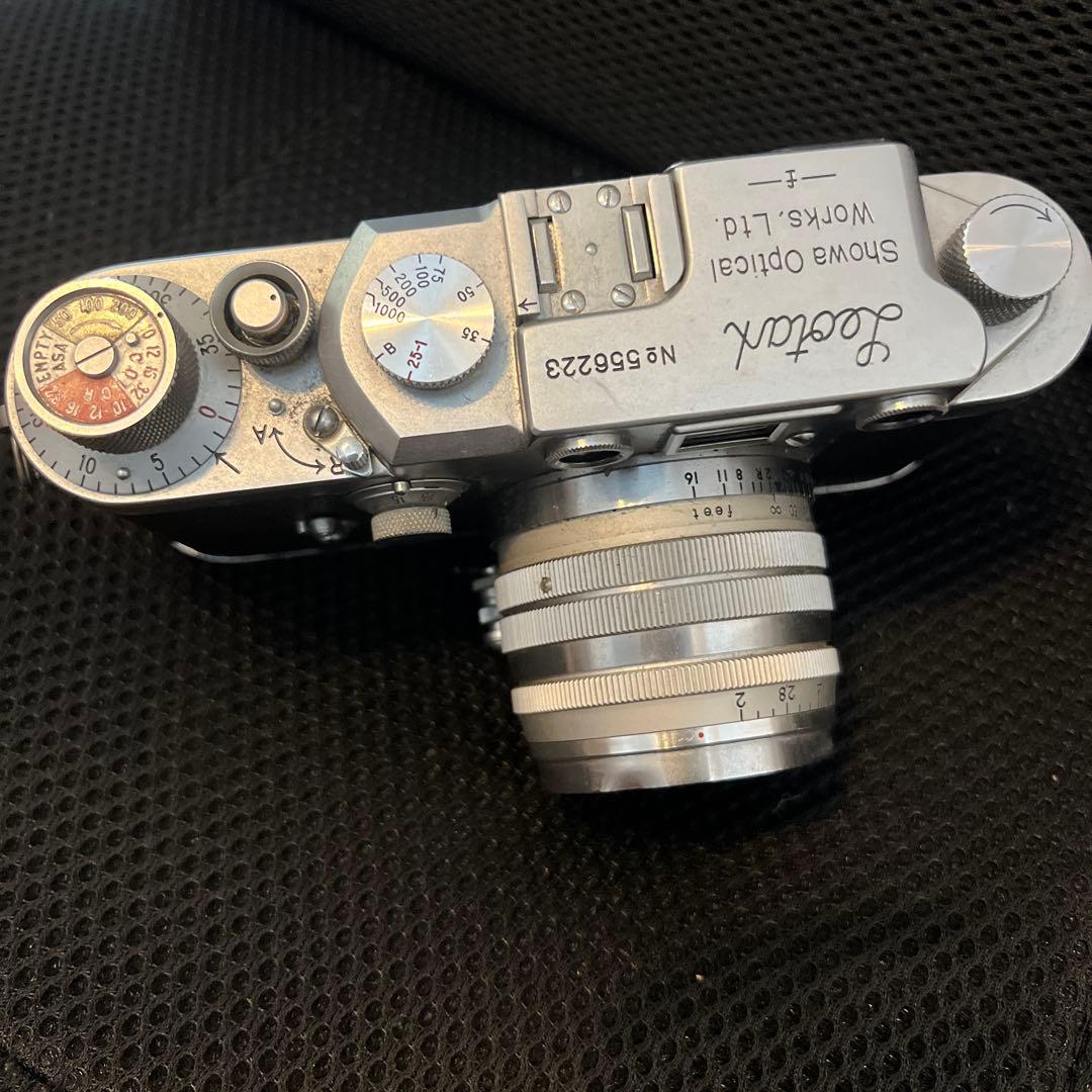 Leotax F レンジファインダーカメラ