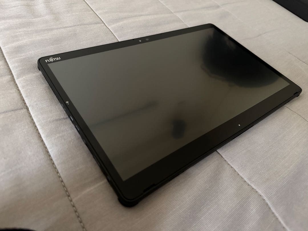 Windowsタブレット本体 Fujitsu Arrows Tab Q739 A/B i5 4GB 128GB