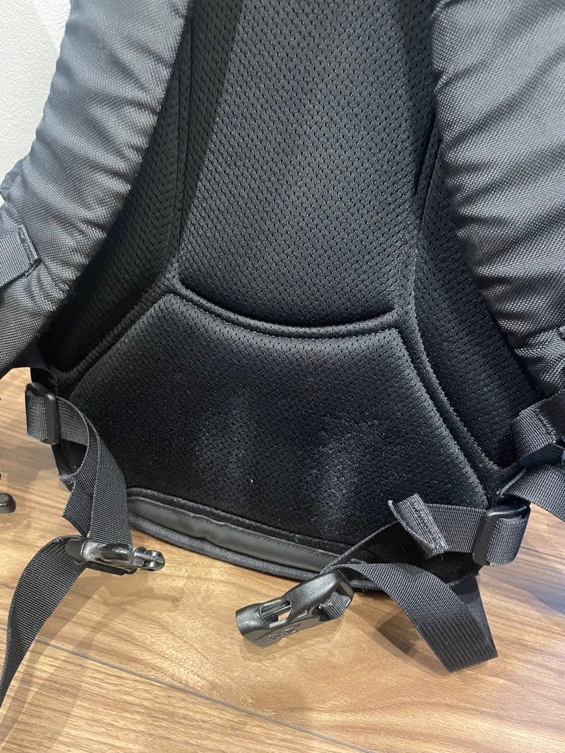 ARC'TERYX ブラック バックパック リュック