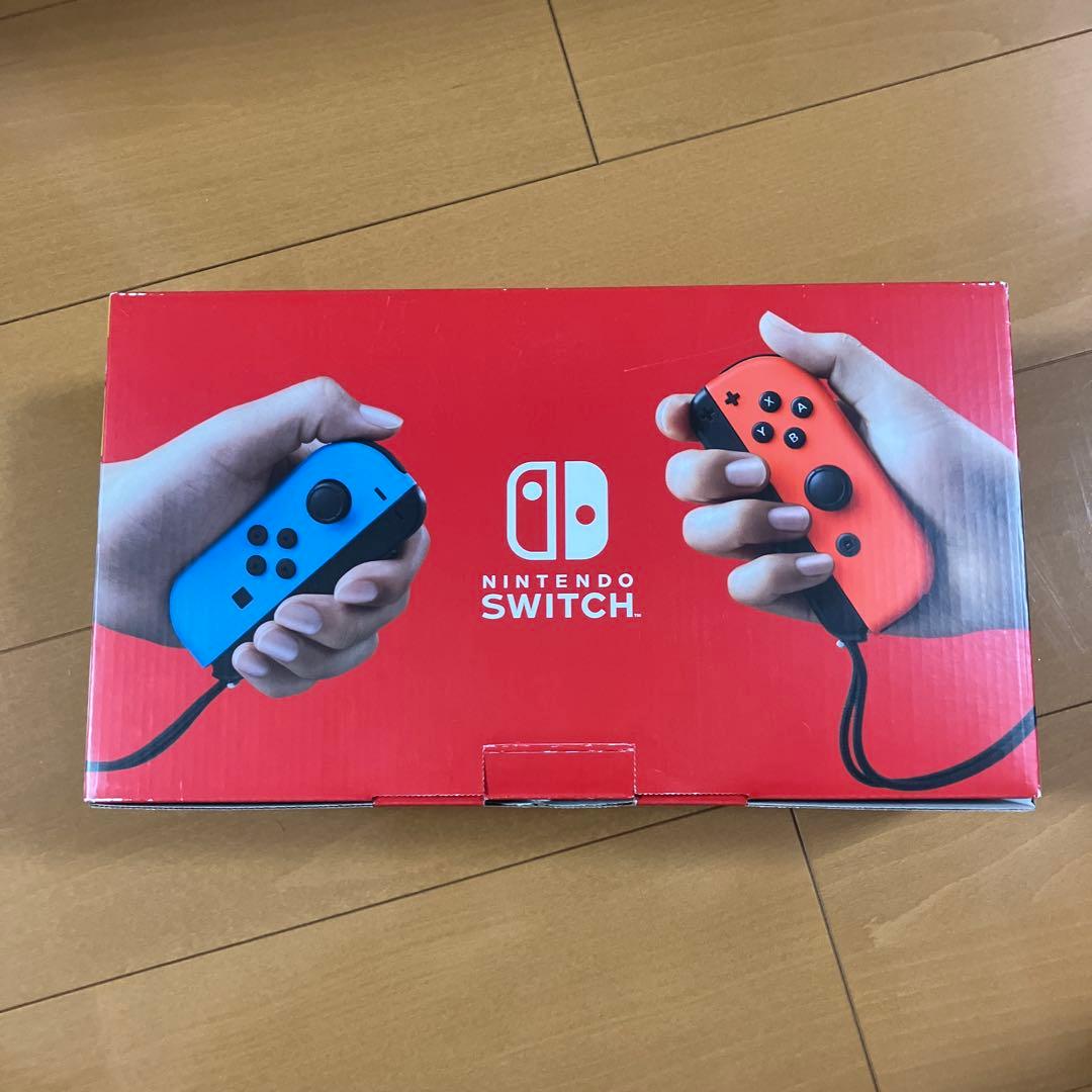 ち*ん様 Nintendo Switch 本体 付属品ついてます ケースも付けま