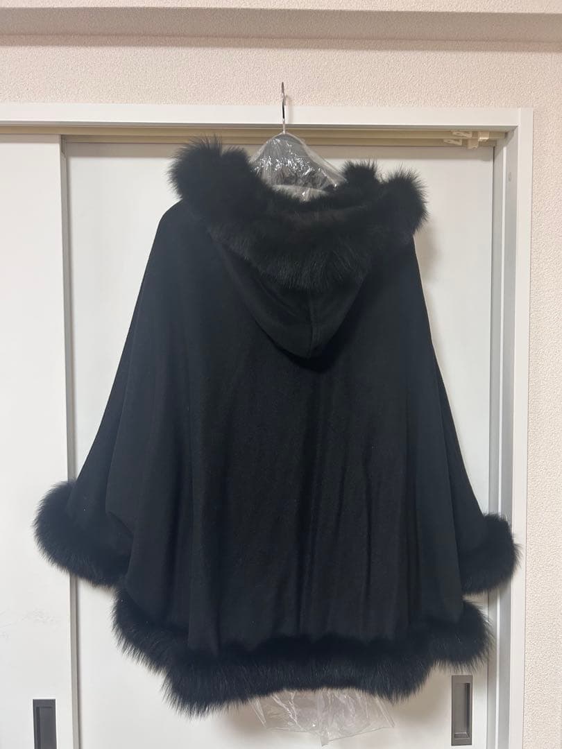 カシミヤ100% ブラックポンチョ