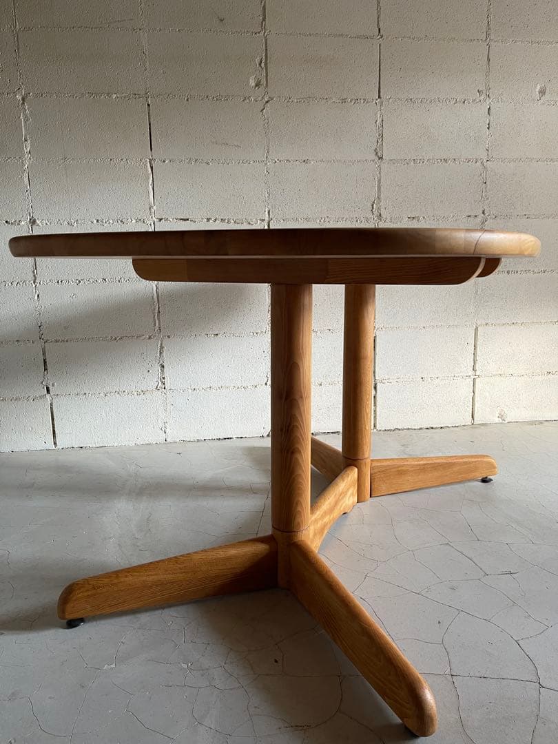 飛騨産業　オールドキツツキマーク　ダイニングテーブル　オーク材無垢　ヴィンテージ