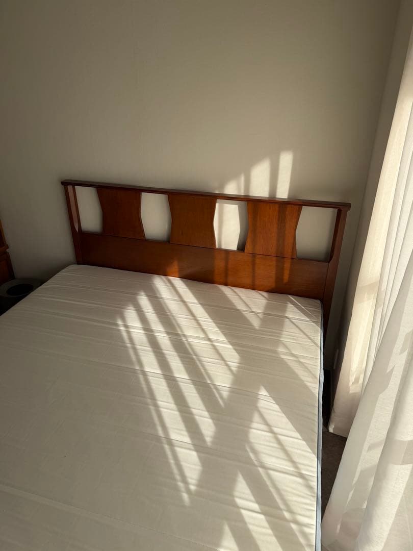 ACMEオリジナルBROOKSシリーズのダブルベッド（フレームのみ）