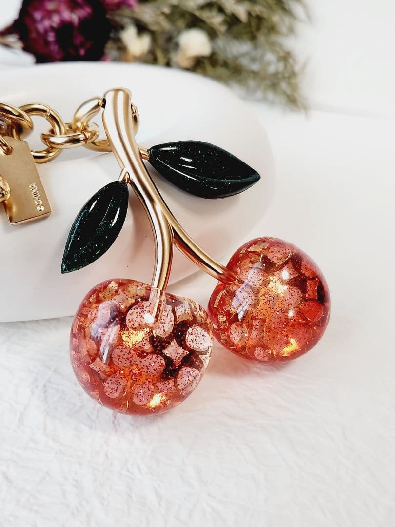 Coach ピンクマルチさくらんぼチェリーレッド