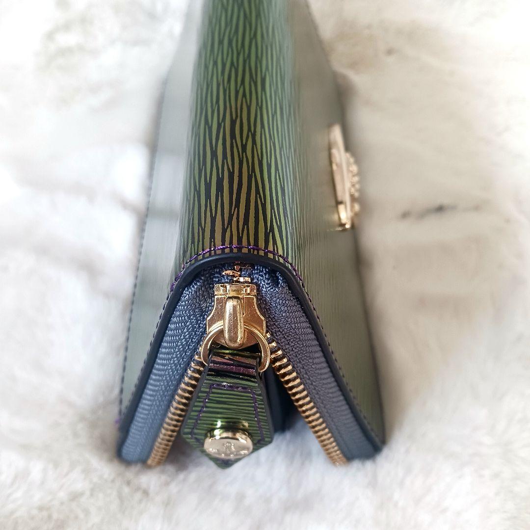 未使用品　Vivienne　Westwood　BIGオーブ　金オーブ　長財布