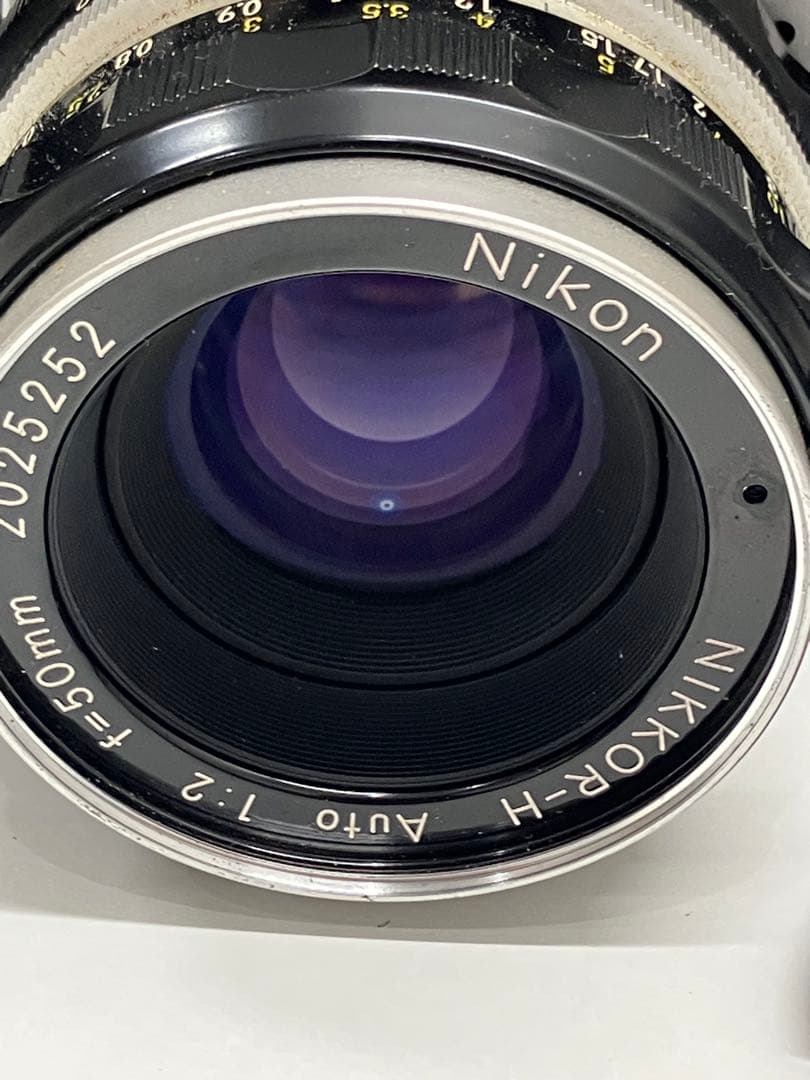 Nikon F 一眼レフカメラ Nikkor 50mmレンズ付き　【A566】