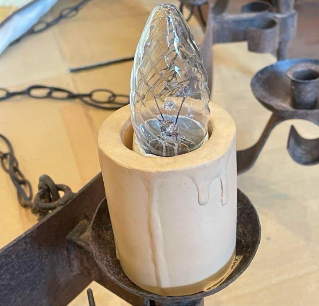 直径116cm アンティークのシャンデリア　イギリス製　特大サイズアイアン