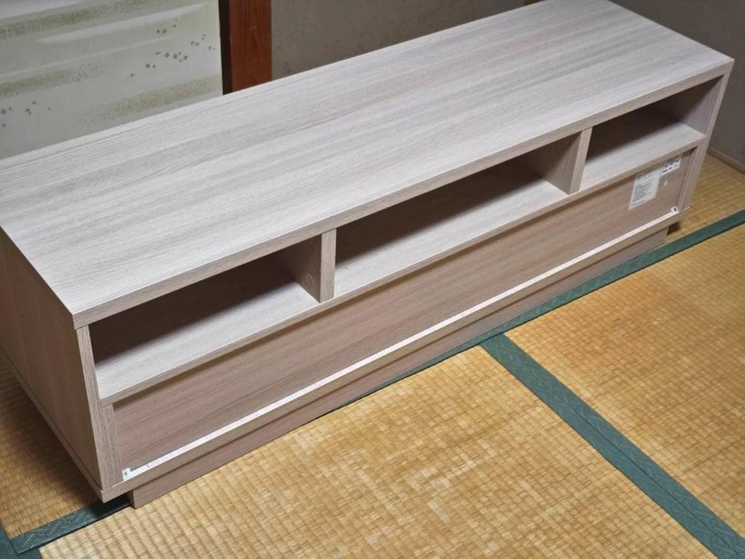 【新品同様】テレビ台（幅約140㎝）ローボードYKF1300N　直接引取り歓迎！