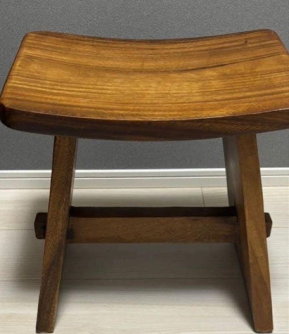 ★★ZARA ★★ 曲線的座面木製スツール　1脚
